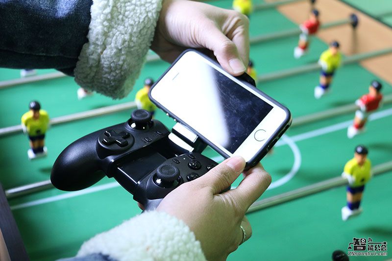 重新定义手游新玩法 这个手柄燃起了我的游戏欲 智能公会