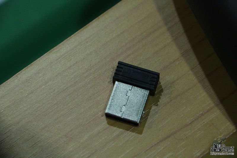 重新定义手游新玩法 这个手柄燃起了我的游戏欲 智能公会