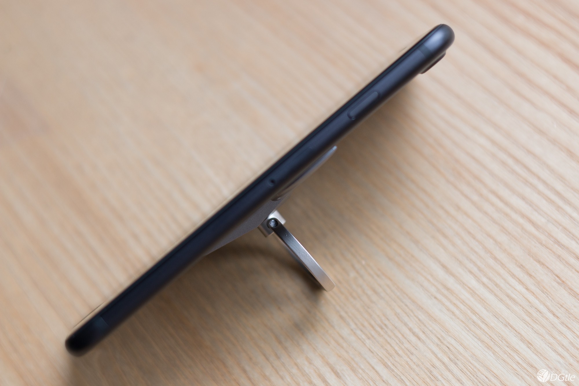 手滑星人的救星  bcase公牛手机指环支架 智能公会