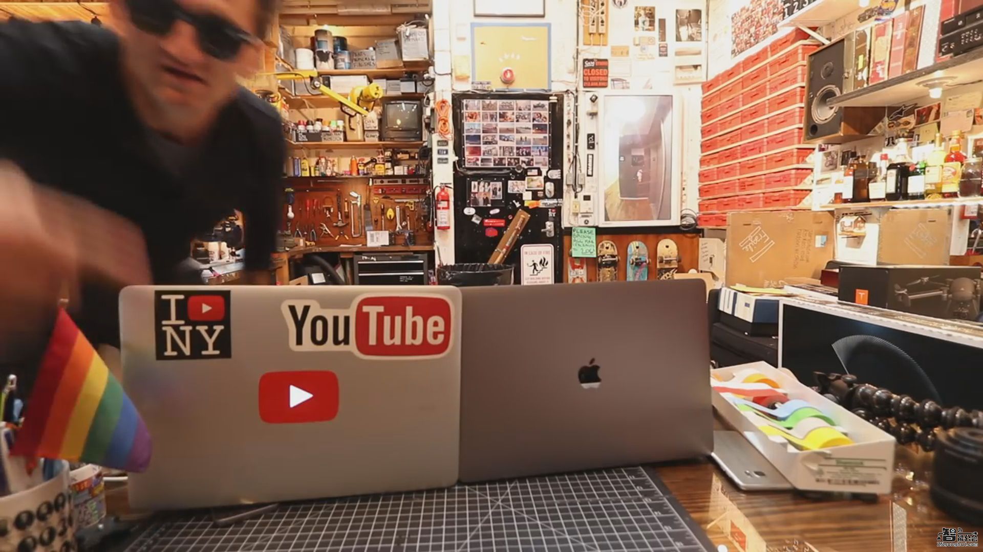 装X者哭晕！原因竟是新MacBook取消了这个功能... 智能公会