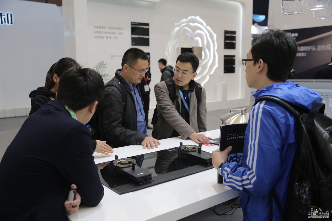 华帝用智慧厨房“预见未来” 智能公会