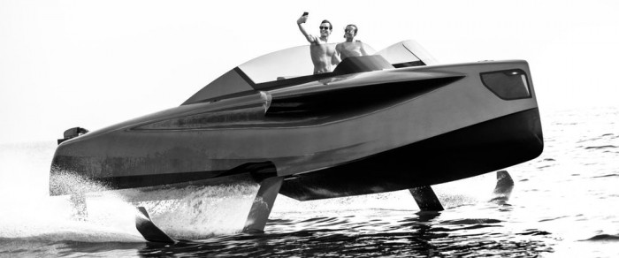 新款时尚混合动力“飞行游艇”：Foiler水翼艇 智能公会