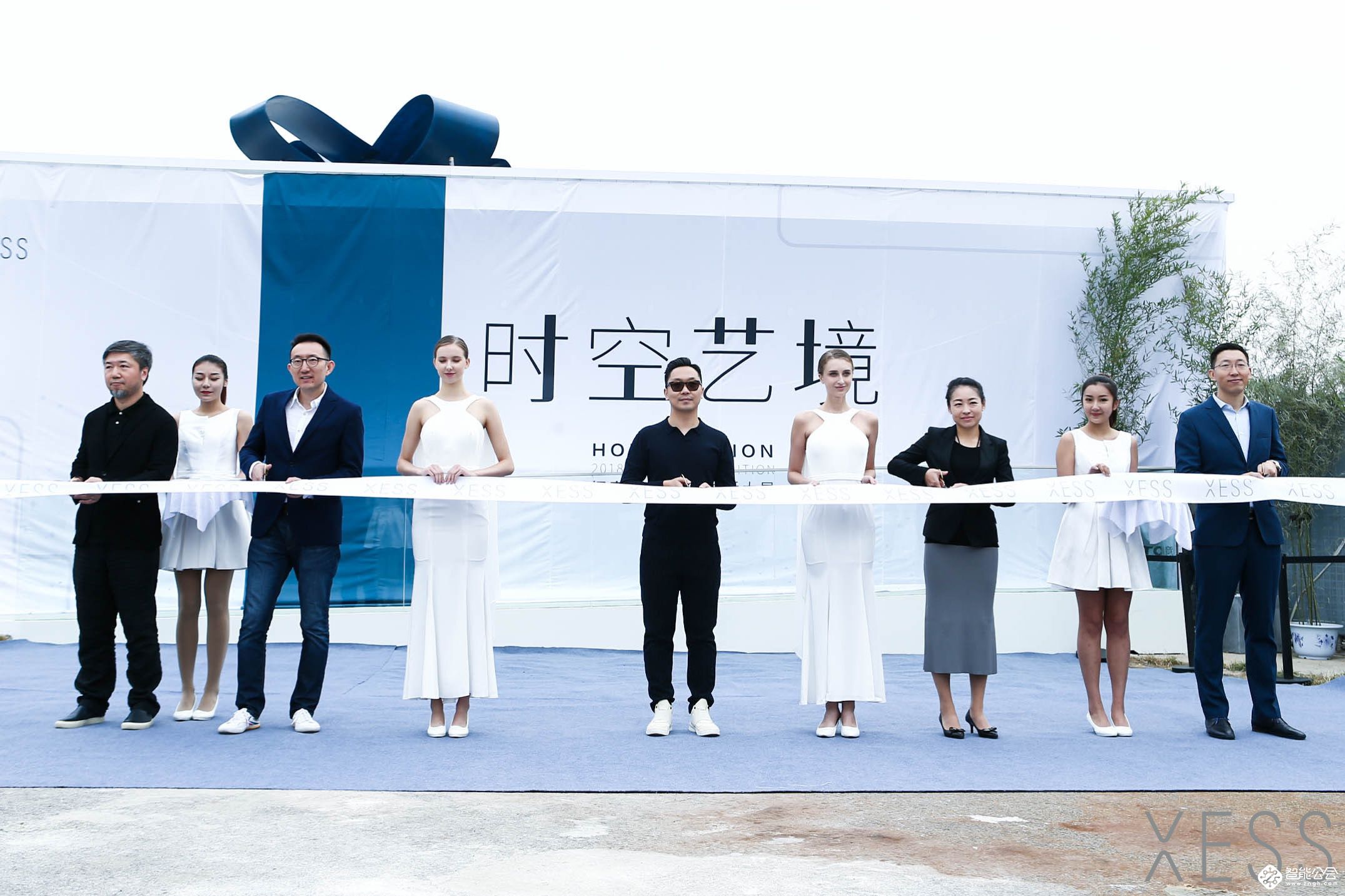 TCL在鸟巢展示XESS浮窗全场景TV魅力 诠释科技+设计应以人为本 智能公会