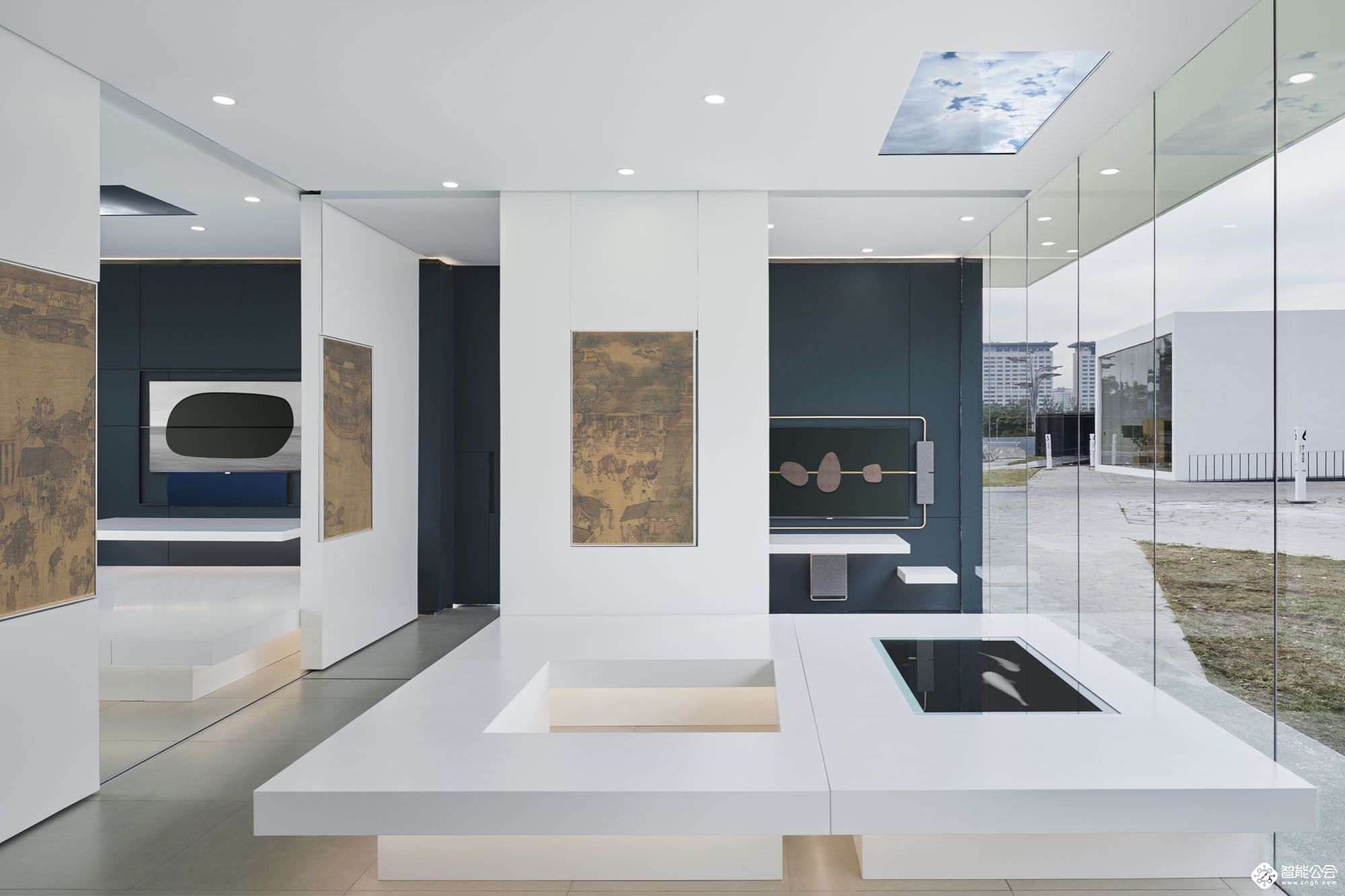 TCL在鸟巢展示XESS浮窗全场景TV魅力 诠释科技+设计应以人为本 智能公会