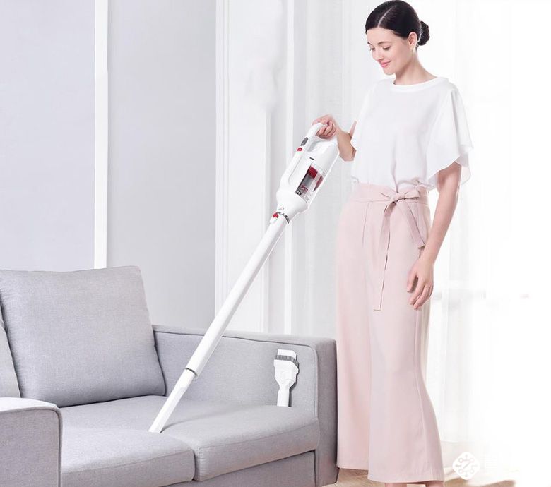 一边哼着小曲一边就能将房子打扫的干净明亮，小狗真的帮大忙了 智能公会