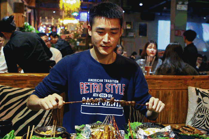 看到它的第一眼就觉得它不仅有型，还很色 智能公会