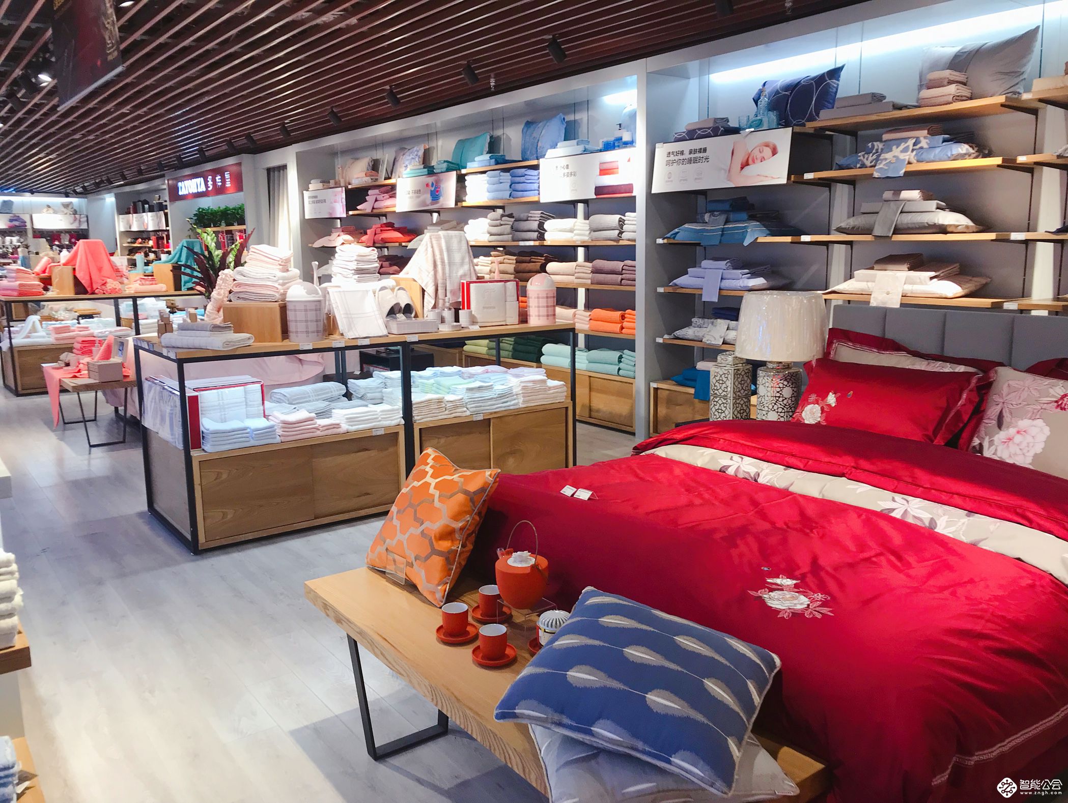 想象不到，这家店开业竟如此火爆！ 智能公会