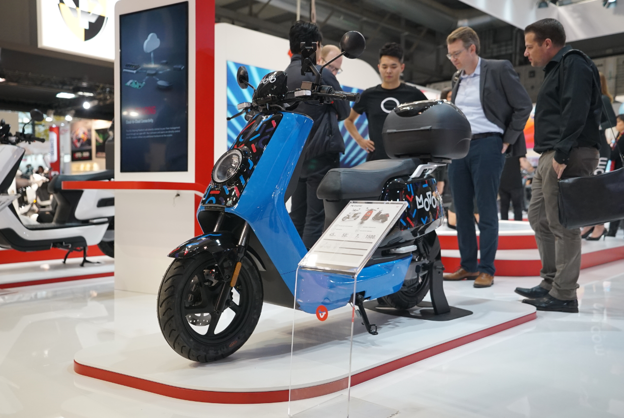 全系产品亮相EICMA车展 IPO后小牛的国际进程加快 智能公会