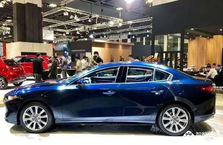 2019款马自达3，东瀛宝马果然名不虚传！ 智能公会