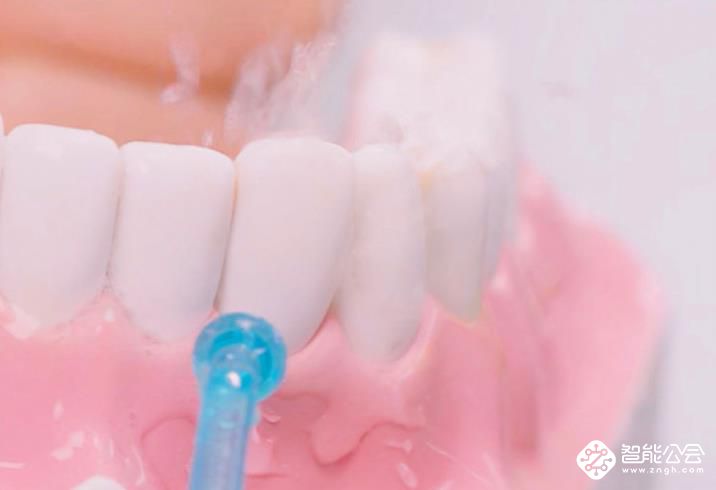 其实你知道的，刷牙并不能彻底的清洁牙齿 智能公会