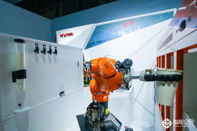 2019AWE美的馆，一场科技嘉年华正在上演 智能公会