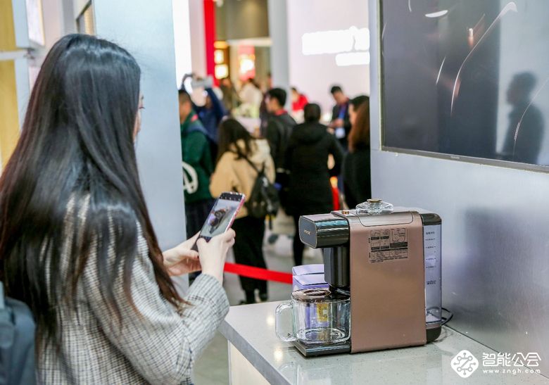 九阳“悦享健康”闪耀AWE 三大颠覆性新品惊艳亮相 智能公会