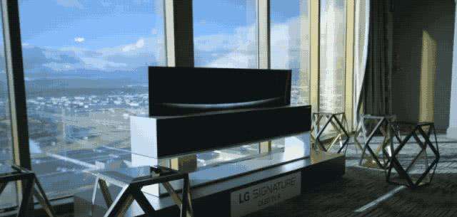 LG电子发布卷轴电视；微软停止支持微软手环APP，将为部分用户退款 智能公会