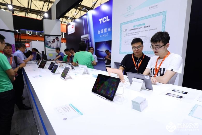 UDE 2019国际显示博览会今日盛大开幕！ 智能公会