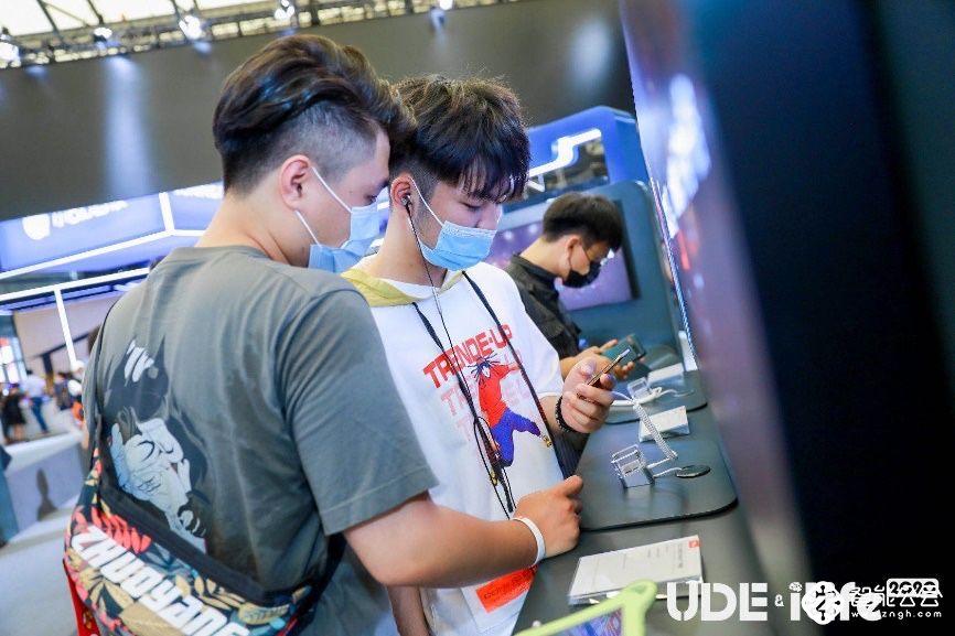 UDE2020国际显示博览会盛大开幕！1秒钟带你走进现场 智能公会