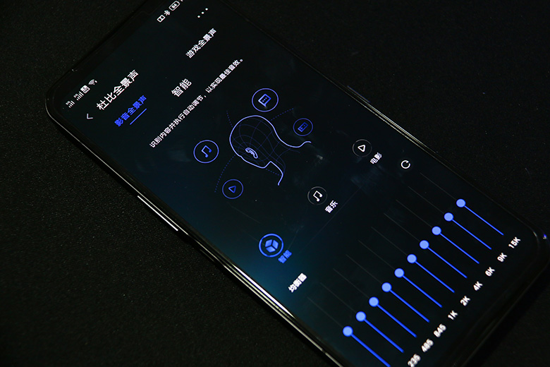 散热能力强悍到有点冰手 拯救者Y90电竞手机体验评测 智能公会