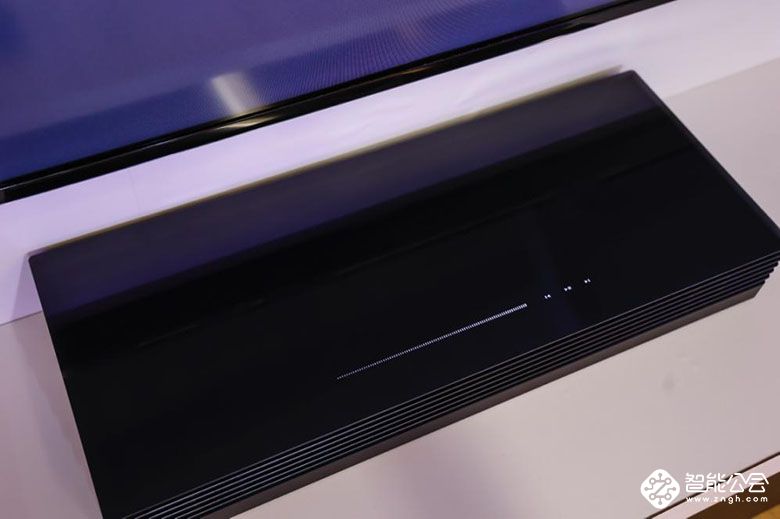 敛精彩于一方：创维壁纸巨幕100Q53打造“满分”现代客厅 智能公会