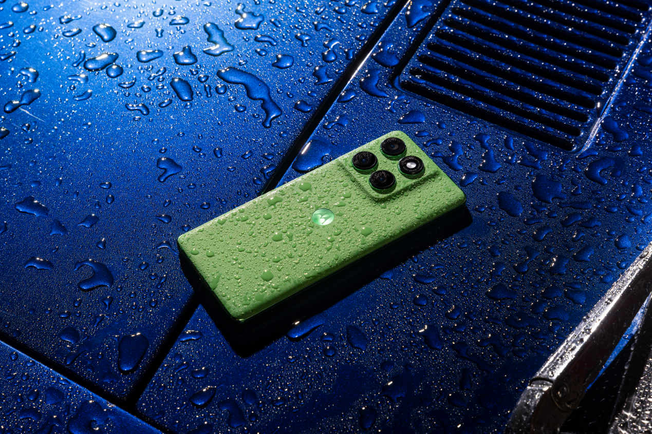 AI手机再进化，AI体验全面升维！联想moto最丰富产品形态AI手机发布 智能公会