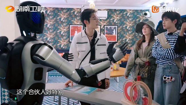 代言综艺两开花！智元机器人开拓娱乐IP新场景 智能公会